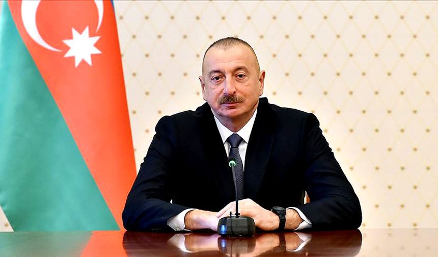 Azerbaycan'da D-8’e katıldı